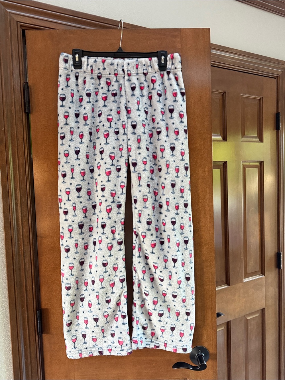 Cozy White Wine Glass Print Fleece Lounge Pants